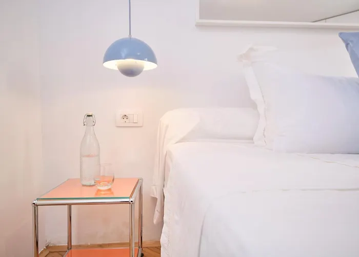 Old Town Hideaway - Cozy House * Split