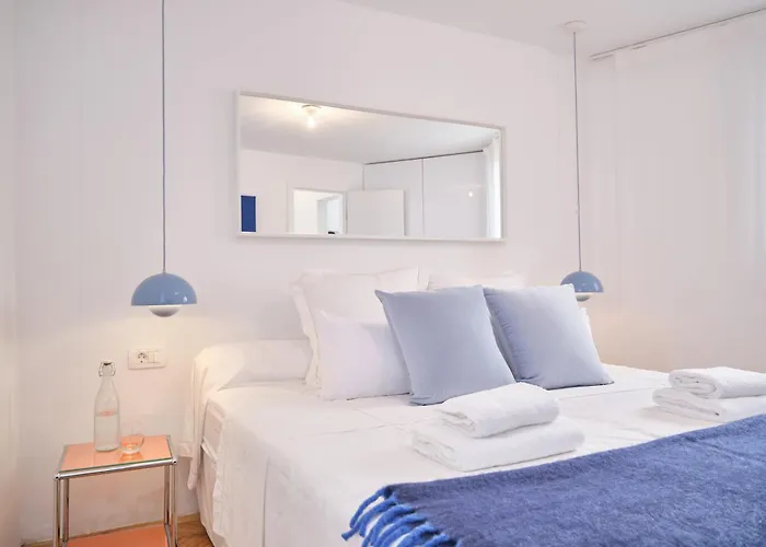 Apartment Old Town Hideaway - Cozy House Split